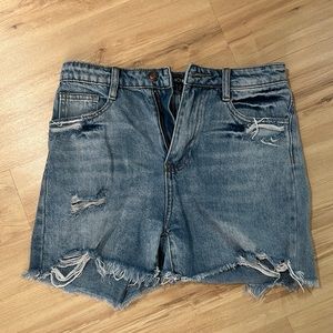 Fashion Nova jean shorts!
